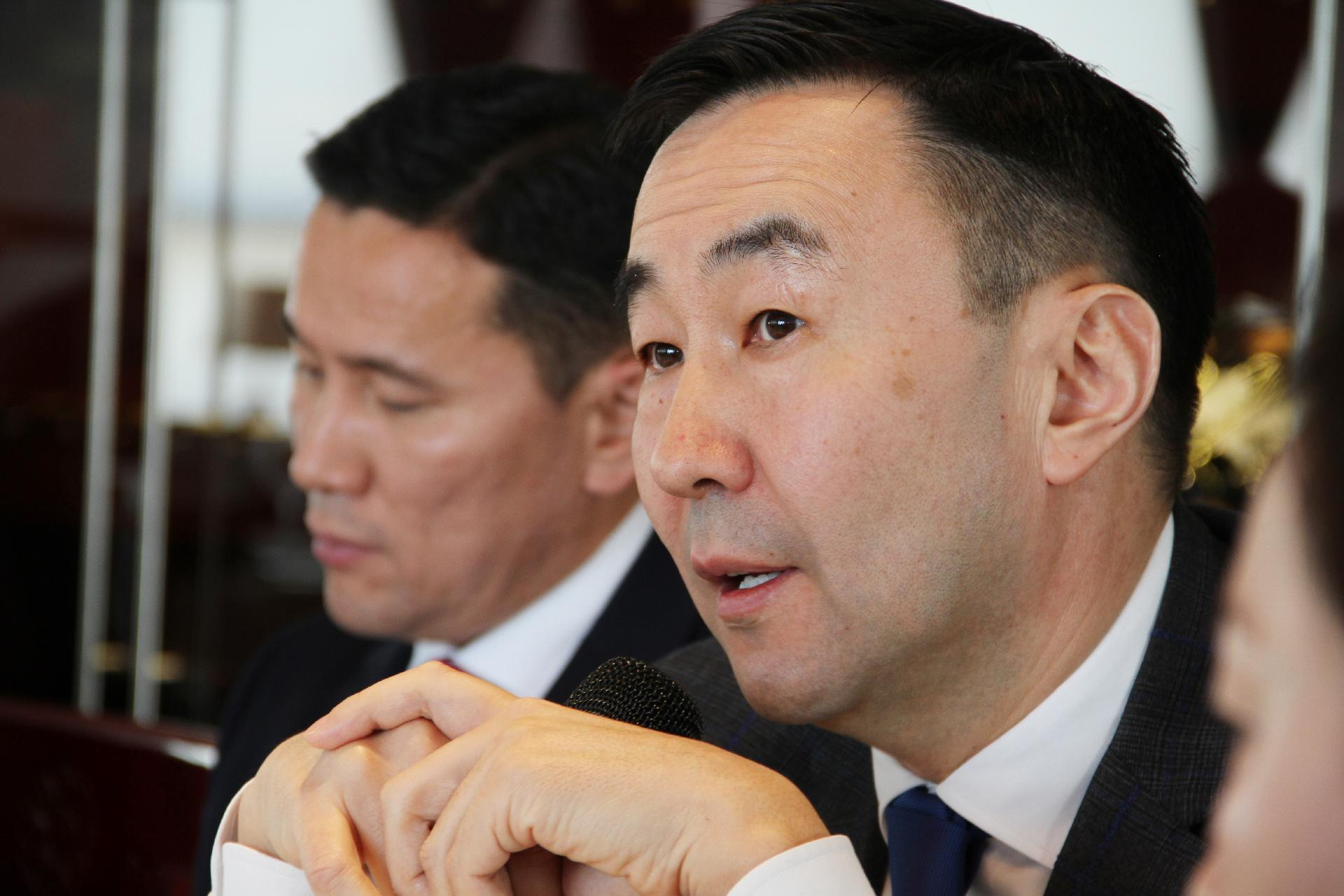 Ухаа худагтай холбогдуулан 